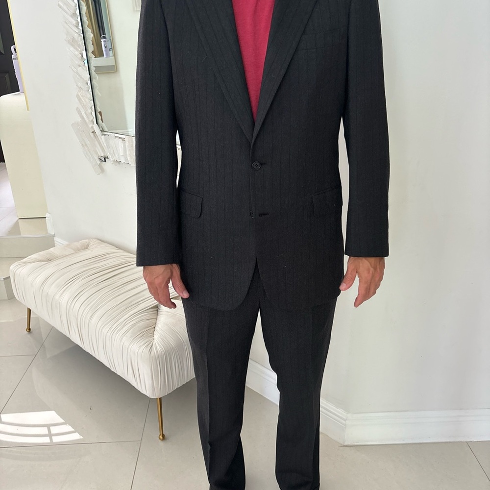 Men's Brioni 2 piece wool suit